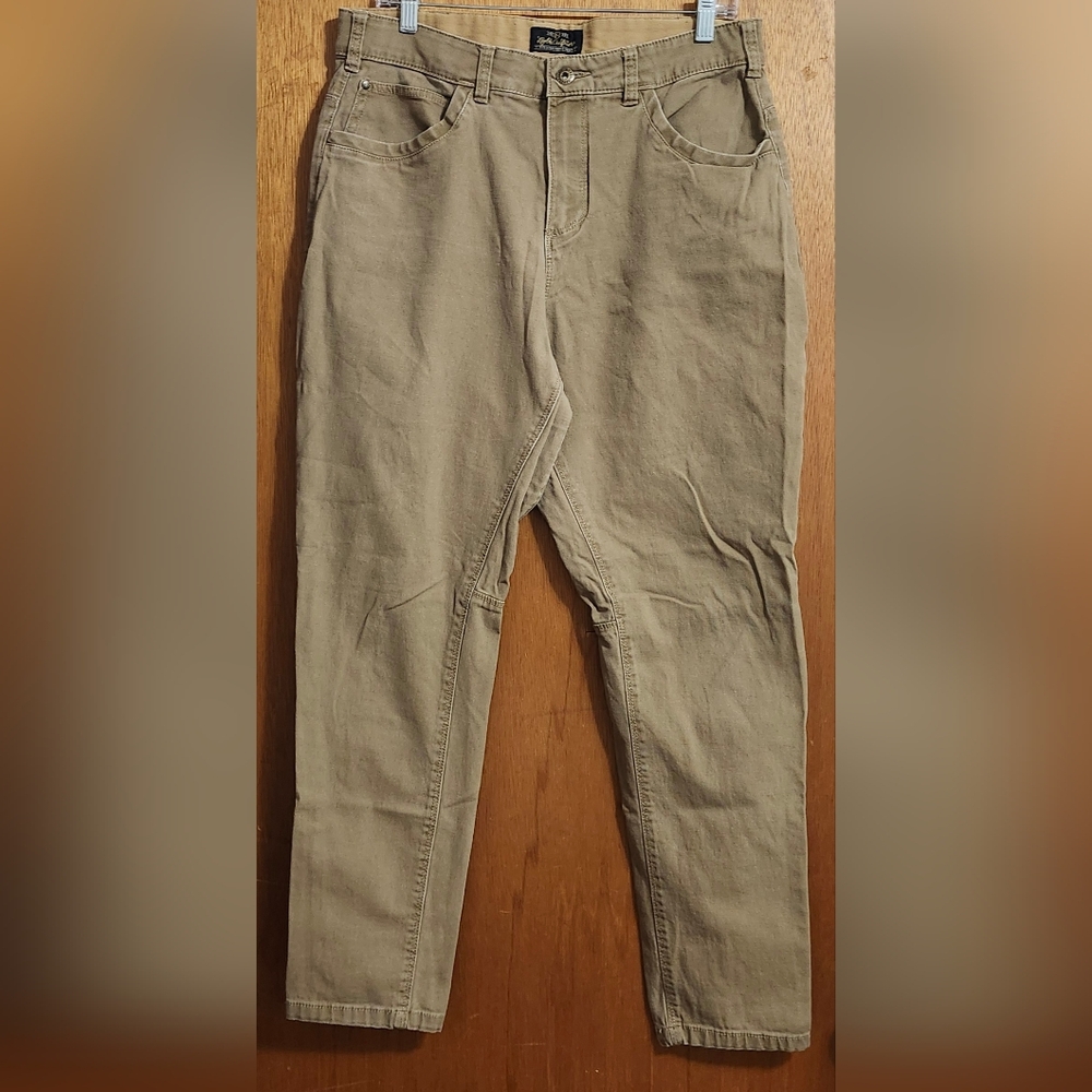 Noble Outfitters Womens Tan Cargo Jeans